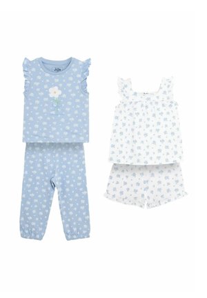 To-delt børnesøvnssæt: blå blomstret skjorte med flæseærmer og bukser med blå mønster; hvid top med blomstret blå print og shorts.