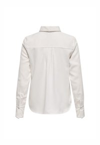 Camicia bianca a maniche lunghe con colletto classico, dettaglio della piega sul retro, tessuto liscio e polsini con bottoni.