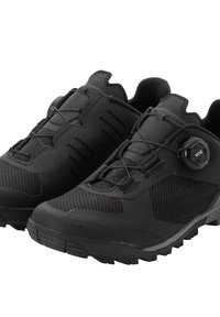 Schwarze Fahrradschuhe mit einem Obermaterial aus Mesh, strukturierten Einsätzen und einem Boa-Verschlusssystem zur Anpassung. Verfügt über eine robuste Laufsohle für besseren Halt.