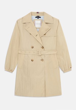 Beige Trenchcoat aus leichtem Stoff, mit doppelter Knopfleiste, Taillengürtel und elastischen Bündchen. Auffälliges gestreiftes Futter.