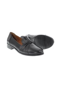 Des chaussures en cuir noir à enfiler avec un design de bout plissé et un petit nœud décoratif. Elles possèdent un petit talon rond et une semelle en caoutchouc texturée.