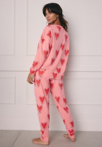 Next SET LONG SLEEVE TALL - REGULAR FIT - Pidžaamakomplekt - pink heart