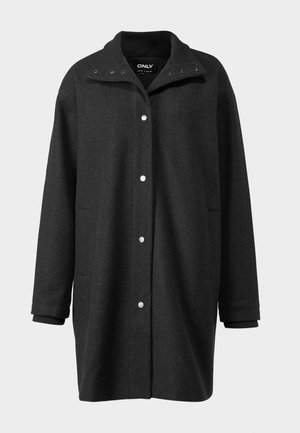 Zwarte wolmixjas met een hoge kraag, drukknopen als sluiting en ribgebreide manchetten. Beschikt over twee zijzakken en een ontspannen, oversized pasvorm.