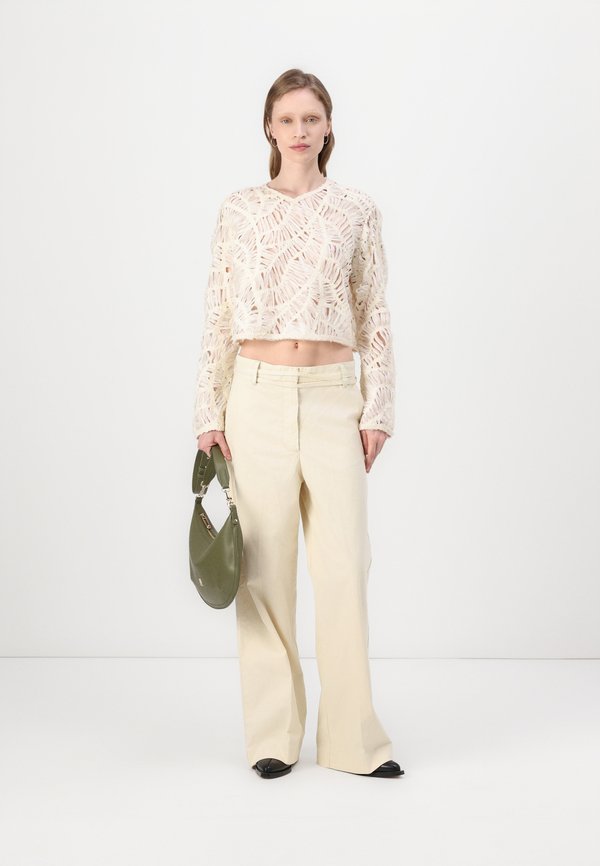 JADE MODERN - Trousers - pistachio shell4