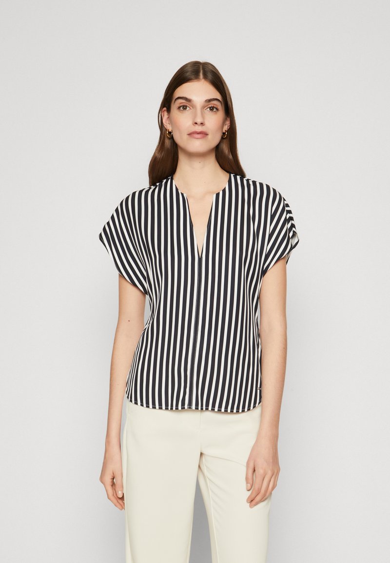 Tommy Hilfiger - FLUID STRIPE BLOUSE - Blusa - desert sky, Ampliar