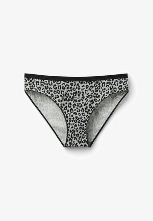 Bañador de bikini de estampado de leopardo en gris y negro, con una tela suave y una cinturilla negra en contraste con detalles de costura.