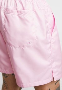 Nike Sportswear Shorts - pink