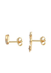 Orecchini a bottone in oro con un design circolare e un accento a forma di stella, dotati di chiusure a farfalla per una tenuta sicura.