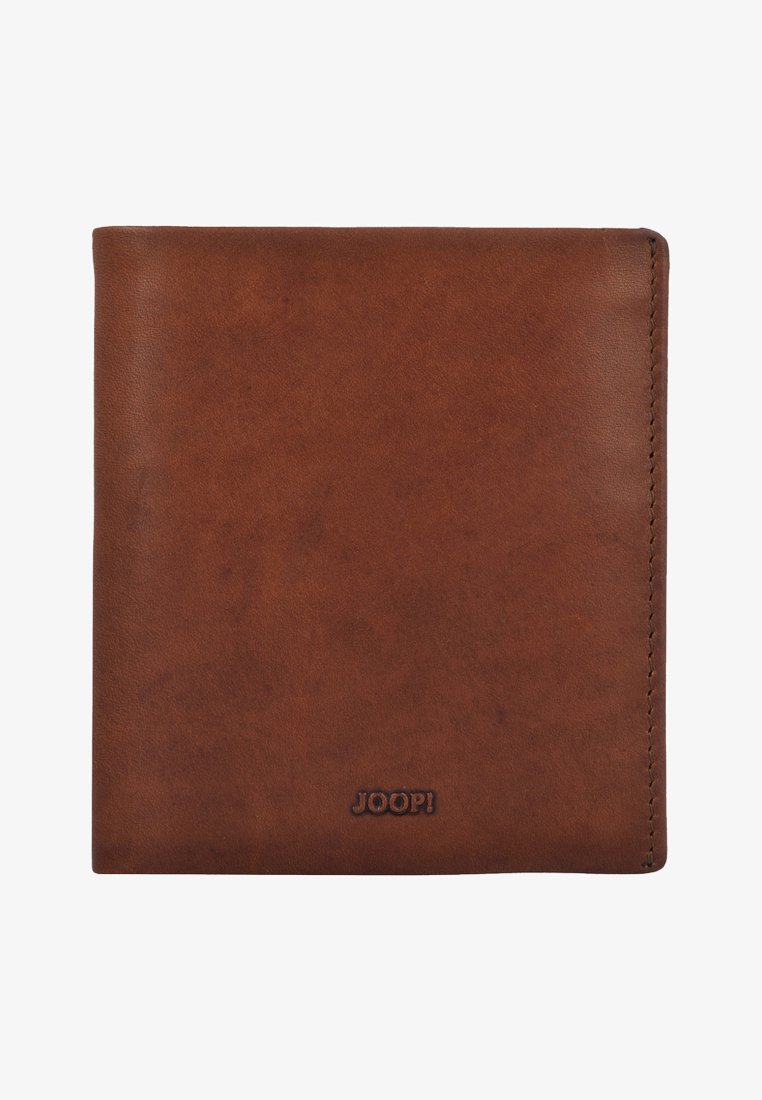 Rjav usnjen denarnica z gladko teksturo, bi-fold zasnovo in embosiranim logotipom. Ima urejen šiv ob robovih.