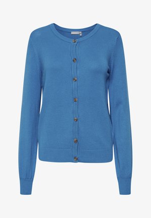 Cardigan albastru dintr-un material moale tricotat. Are un guler rotund, mâneci lungi, manșete cu textură rib și închidere cu nasturi maro.