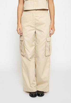 MID WAISTED WIDE LEG - Cargohose - feather gray