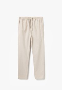 Pantalones de color beige, ligeros, con cintura elástica y cordón, dos bolsillos laterales y sutiles rayas verticales.