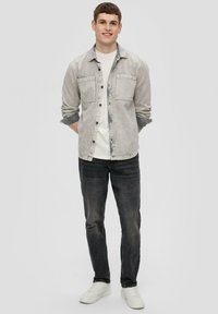 QS REGULAR FIT MID RISE  - Jean droit - anthrazit