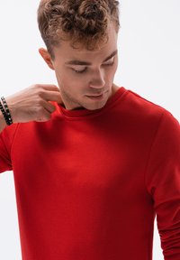 Ombre Collegepaita - red