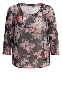 Blusa floreale in tessuto nero trasparente con fiori rosa, bianchi e marroni. Collo rotondo e maniche a tre quarti.