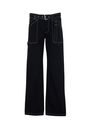 Pantaloni neri a gamba larga in cotone con cuciture bianche a contrasto, dotati di più tasche e una cintura con hardware in metallo.
