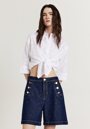 BERMUDA - Denim shorts - blu denim scuro