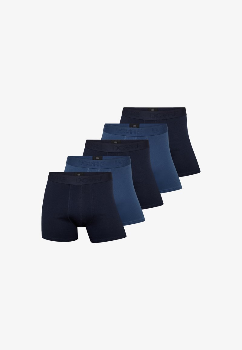 Fünf Paare DOVRE Herren-Boxershorts in verschiedenen Blau- und Marine-Nuancen, mit einem weichen elastischen Bund und einer glatten Stofftextur.