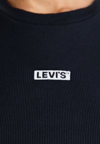 Levi's® ESSENTIAL SPORTY TEE - T-shirt basique - black