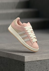 Unselected, blush pink/off white/stone khaki