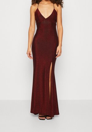 Occasion wear - bordeaux