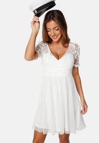 Bubbleroom 3D FLORAL CHIFFON DRESS - Robe de soirée - white