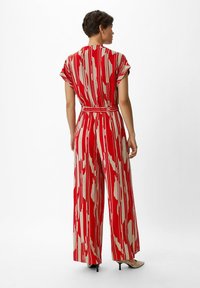 comma Jumpsuit - preiselbeere