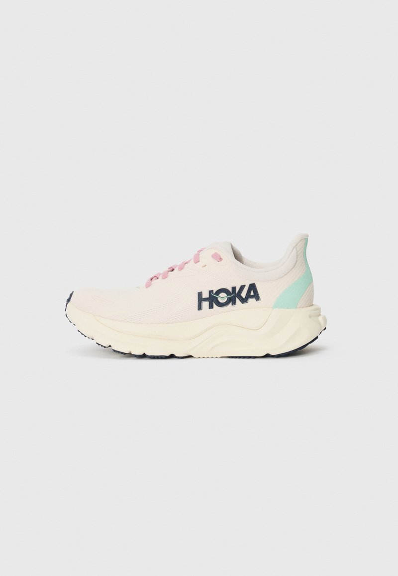hoka-arahi-8-road-running-shoes-rose-cream-alabaster-white