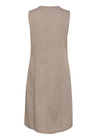 Beige ilmanhiha dressi, jossa on suora leikkaus, sileä pinta ja minimaalinen sauman yksityiskohtia. Siisti kaula-aukko ja helman muoto.