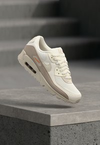 Δεν επιλέχθηκε, smoke grey/iron grey/dark smoke grey/blue crystal