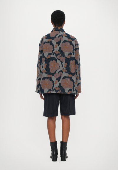 Henrik Vibskov WHEEL JACKET - Light jacket - goat navy