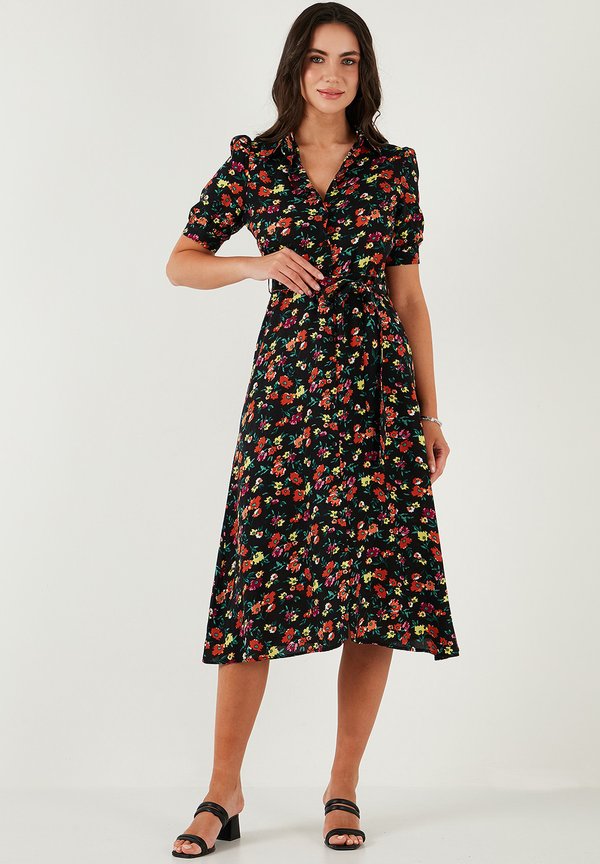 REGULAR FIT - Blusenkleid