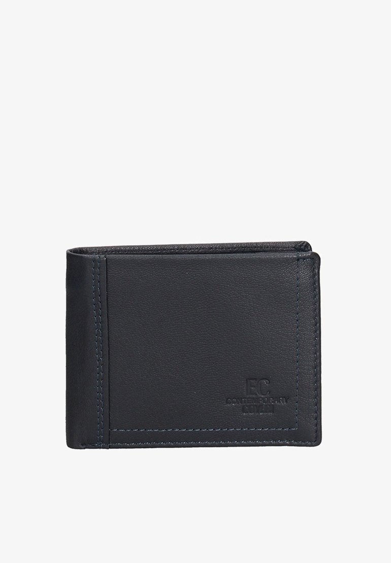 Zwarte leren portemonnee met een gladde textuur, bi-fold ontwerp, contrasterende blauwe stiksels en een ingedrukt logo aan de voorkant.
