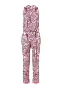 Mouwloze jumpsuit in het roze met een paisleypatroon, voorzien van een geplooide halslijn en een zelfbindende riem; gemaakt van lichte stof.