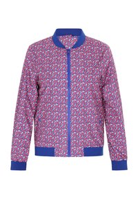 Jachetă bomber colorată, cu un model vibrant și învârtit în nuanțe de roz, roșu și albastru, având un guler și manșete ribbate de culoare albastră.