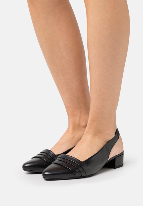 gabor navy pumps