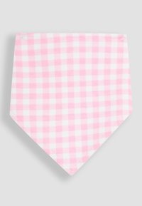 Rosa karierte Gingham-Bandana mit einem karierten Muster, hergestellt aus weichem Stoff. Verfügt über eine dreieckige Form mit gefalteten Rändern.