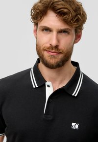 s.Oliver MIT KONTRAST-DETAILS - Poloshirt - schwarz