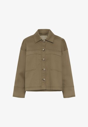 Giacca verde oliva realizzata in materiale resistente, con chiusura frontale a bottoni, tasche al petto e colletto classico con maniche a taglio dritto.