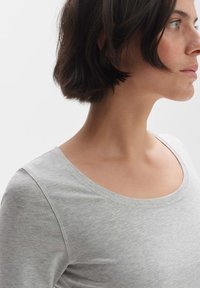 OPUS SLIM FIT ROUND NECK - T-shirt basic - hazy fog melange