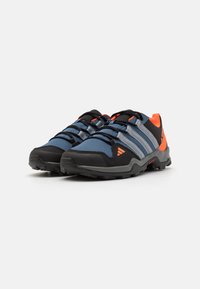 adidas Performance AX2R HIKING SHOES - Fjellsko - steel/grey three/impact orange