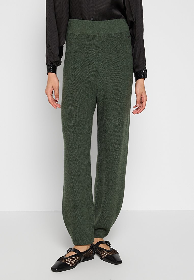 Armani Exchange Broek wintergroen Armani Exchange Broek wintergroen