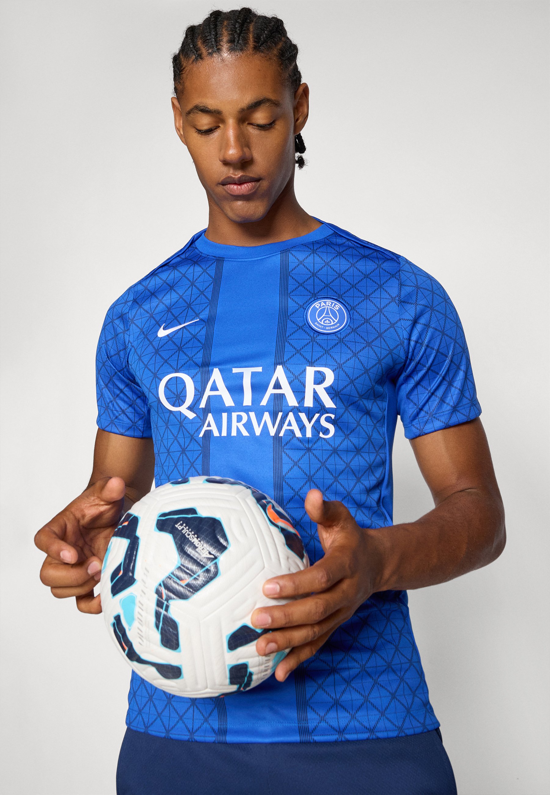 psg away black jersey