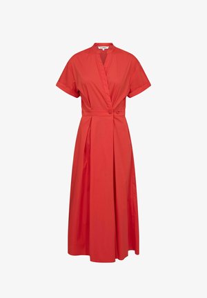 Červené midi šaty s krátkymi rukávmi, výstrihom do V s prekrytím vpredu, pásom so dvoma gombíkmi a plisovanou sukňou.