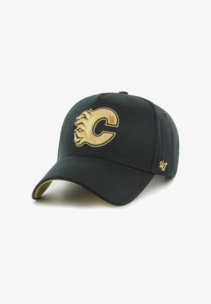 Schwarze Baseballkappe mit einem goldgestickten Löwenlogo und dem Buchstaben "C" auf der Vorderseite. Gebogener Schirm, strukturierter Stoff und gebrandetes Akzentdetail.