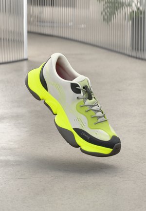 KARST 2 - Sneakers low - light grey/neon green