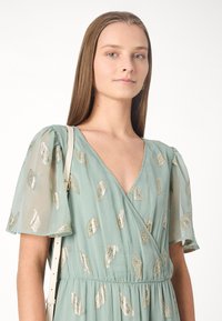 JDY MILA WRAP   - Φόρεμα ημέρας - chinois green/gold