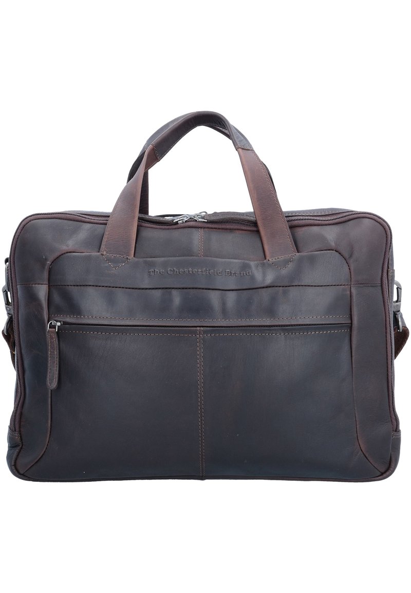 Donkerbruin leren aktetas met dubbele handgrepen, ritssluiting, voorvak en contrasterende stitchingsdetails. Slanke, rechthoekige vorm.