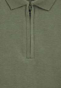 WE Fashion BLUE RIDGE - Polotričko - olive green