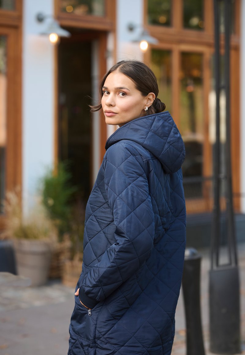 Kaffe BPTILLA HOOD COAT Abrigo de invierno midnight marine